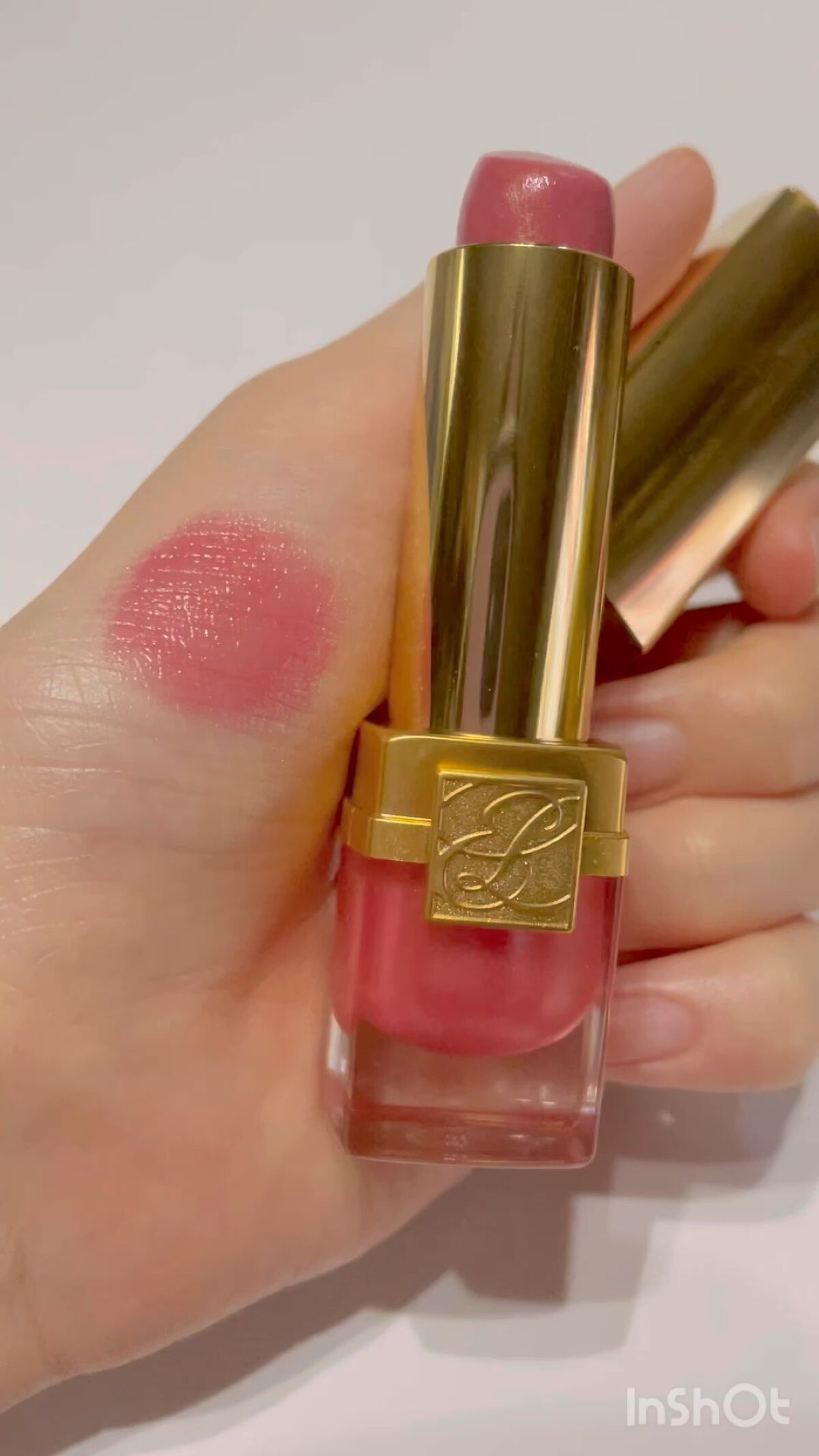 ピュア カラー クリスタル シアー リップスティック/ESTEE LAUDER/口紅の動画クチコミ1つ目