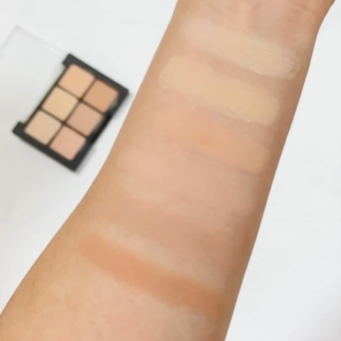 ブラーフィニシュシャドウパレット/Dinto/アイシャドウパレットの動画クチコミ1つ目