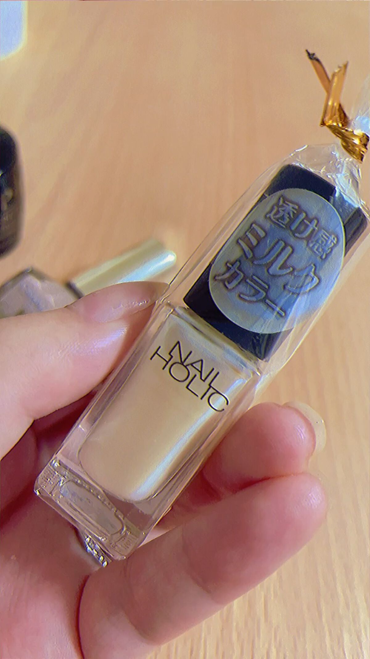 ネイルホリック ベースコート/ネイルホリック/ネイルベースコートの人気ショート動画