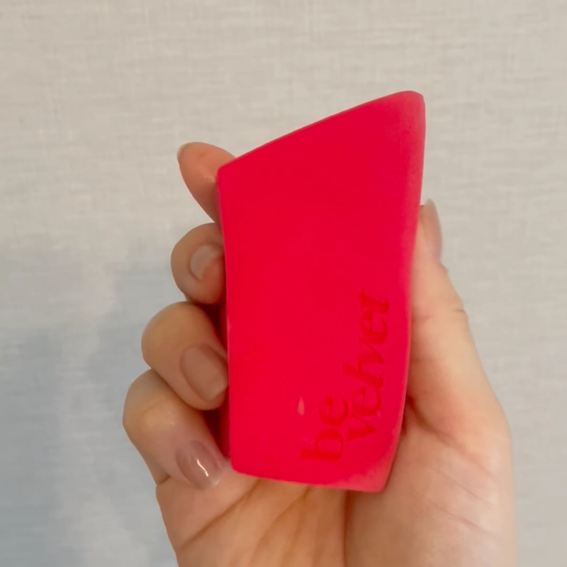 ビーベルベット フィッティングスポンジ/espoir/パフ・スポンジの動画クチコミ1つ目