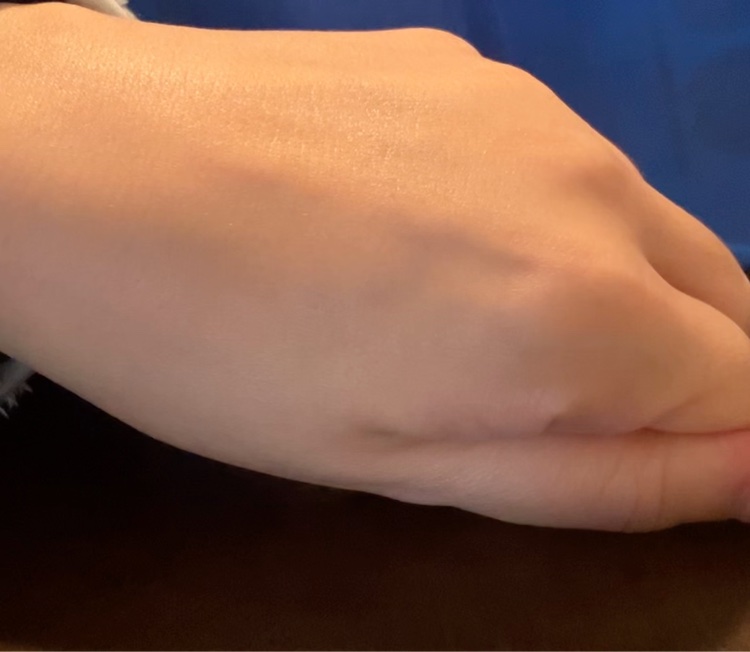 アベイユ ロイヤル ウォータリー オイル セロム/GUERLAIN/美容液を使ったクチコミ（3枚目）