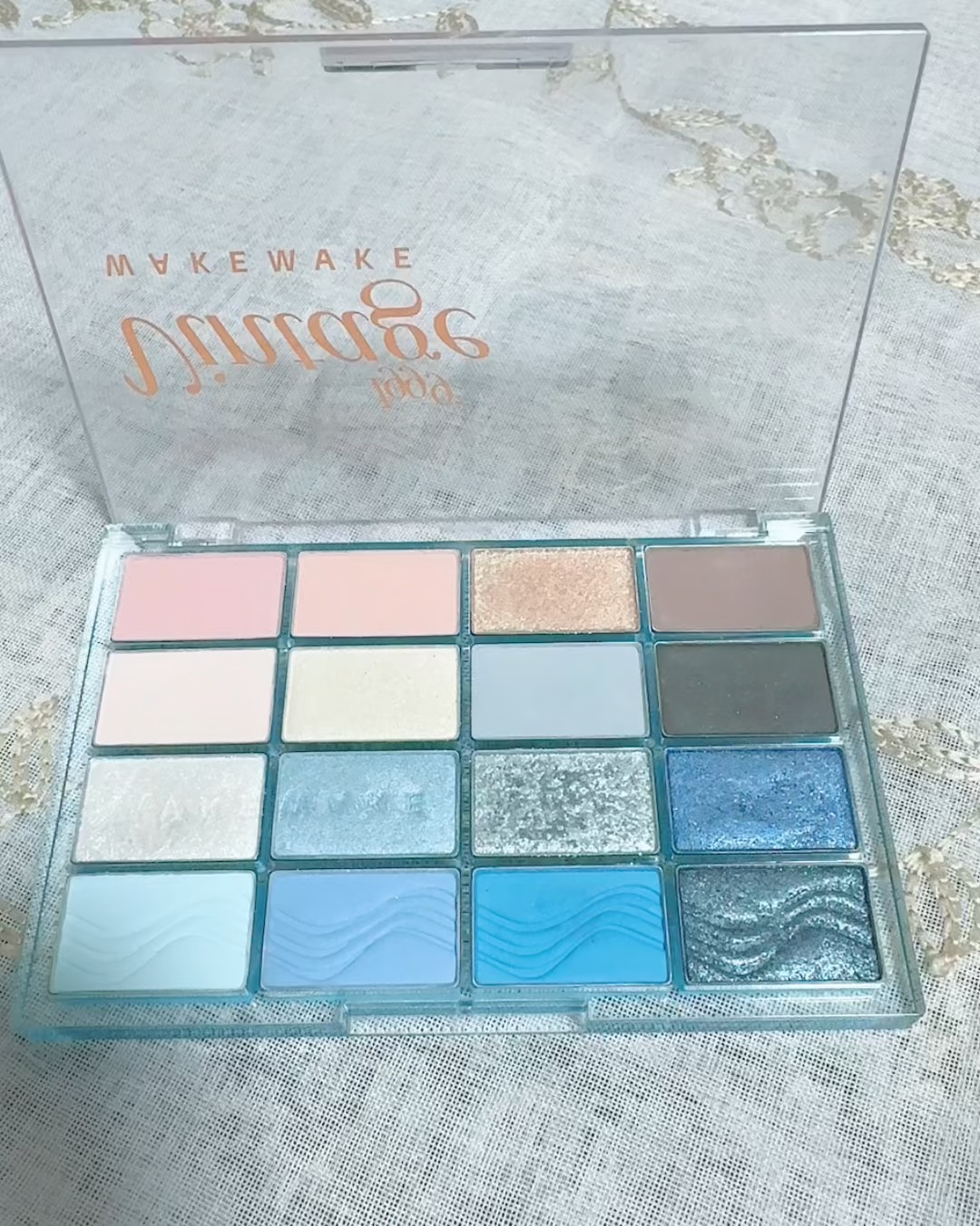 ソフトブラーリングアイパレット/wakemake/アイシャドウパレットの動画クチコミ2つ目