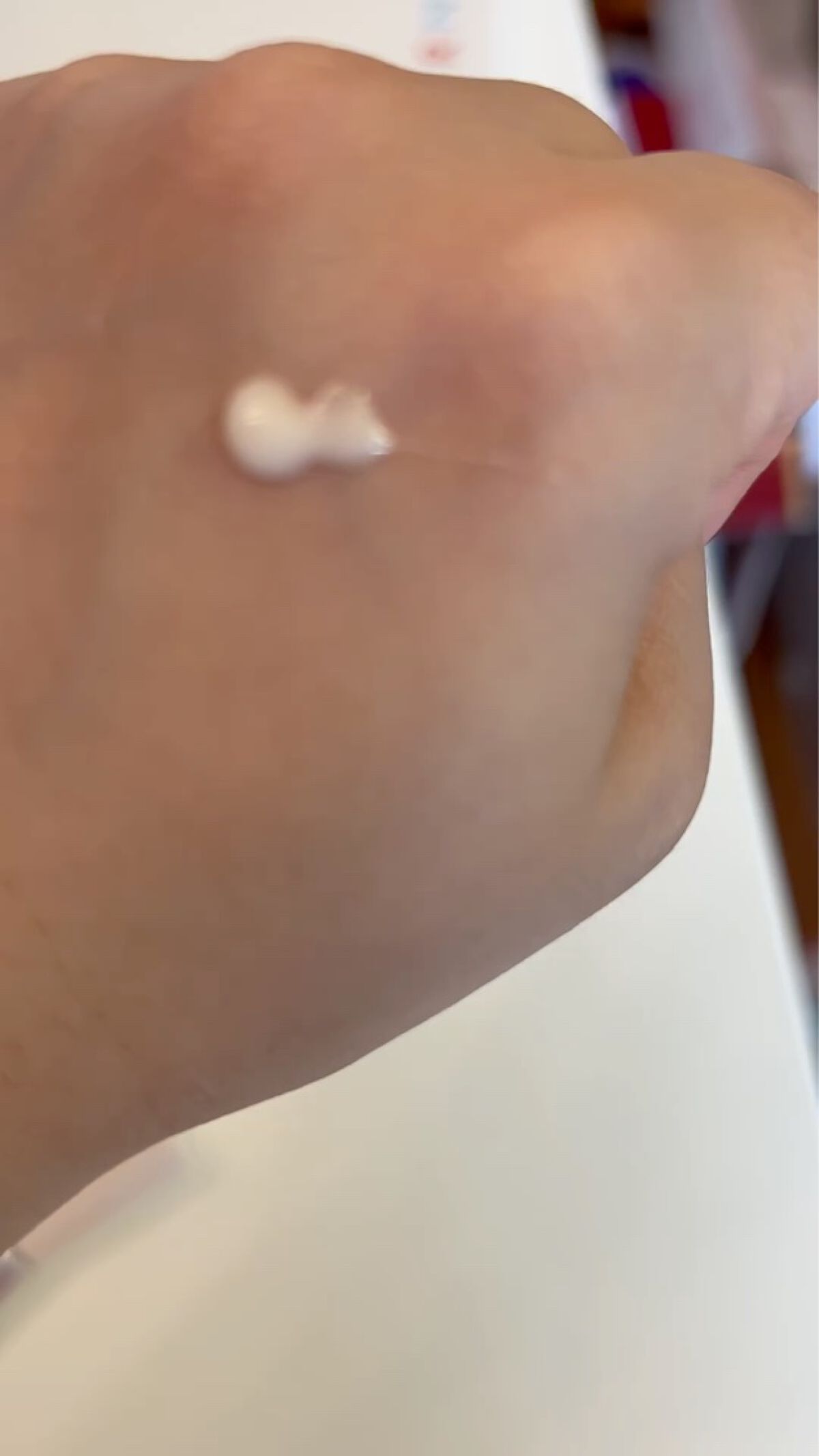 エリクシール ホワイト エンリッチド リンクルホワイトクリーム/エリクシール/アイケア・アイクリームを使ったクチコミ（2枚目）