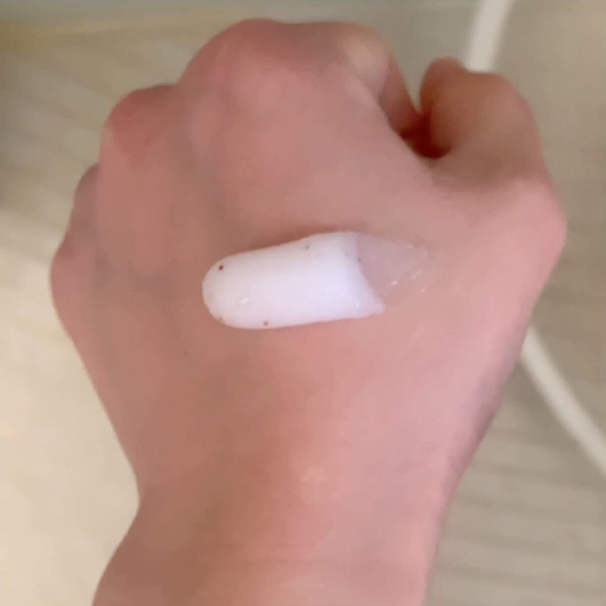 バストスクラブクリーム/yorumee/バストケア・ヒップケアの動画クチコミ4つ目