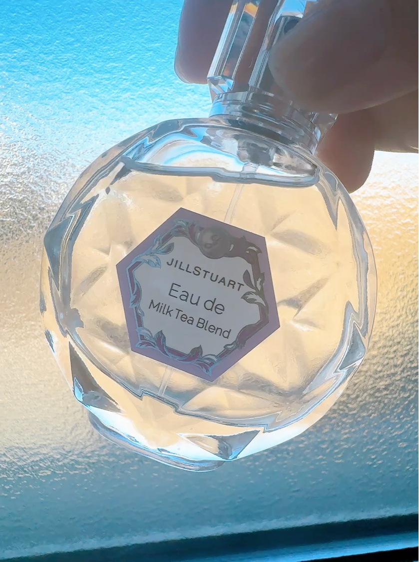 オード ミルクティーブレンド/JILL STUART/香水(レディース)の動画クチコミ3つ目