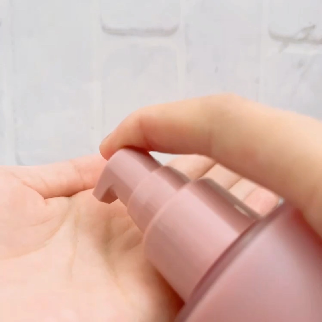 ホリーディア スムースリフトヴェール/HOLIDEA/フェイスクリームの動画クチコミ5つ目