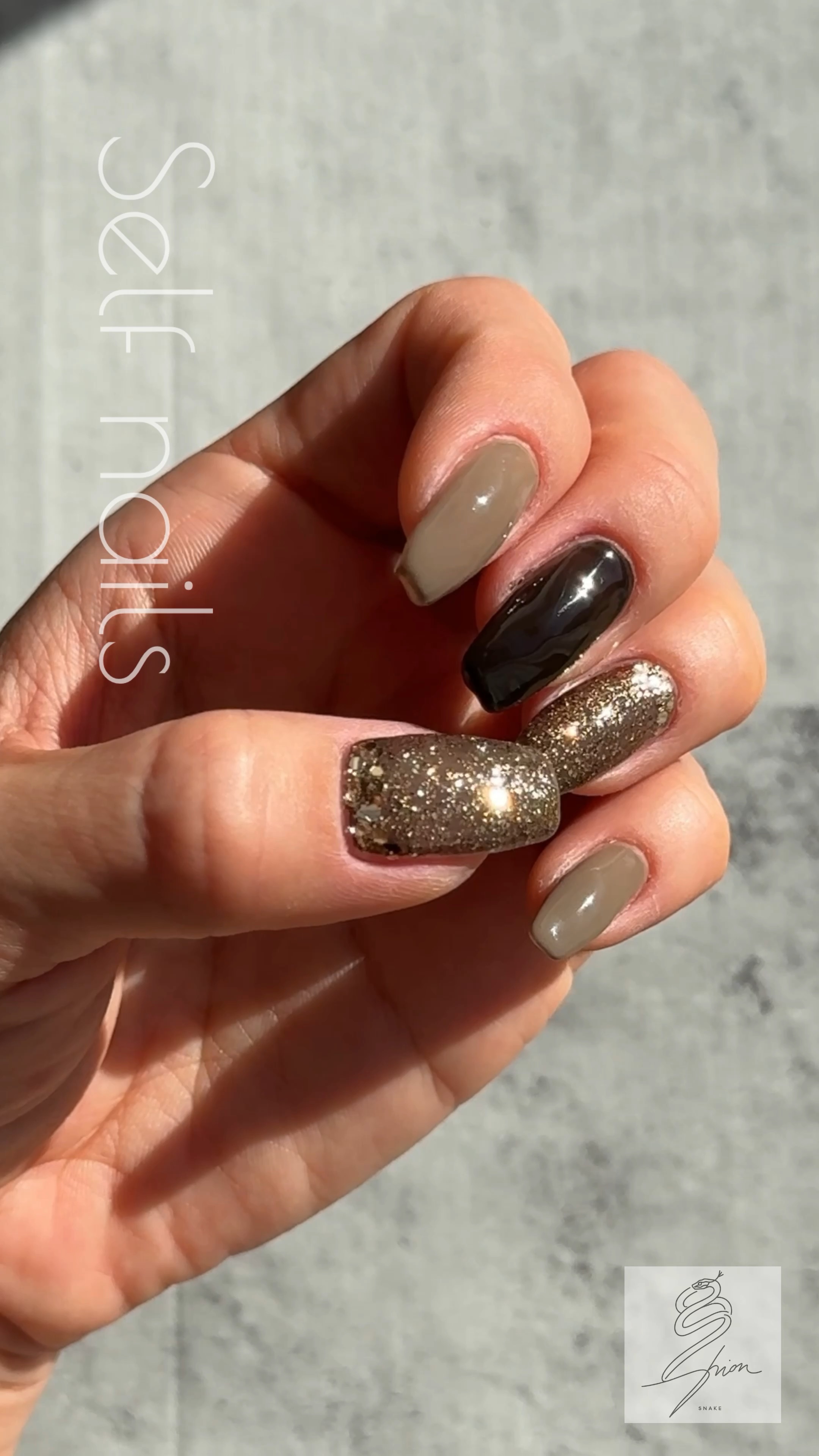 ウルトラグロッシーノンワイプトップコートジェル/KOKOIST/ジェルネイルの人気ショート動画