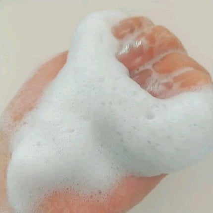 フレッシュクラウドスクラブ ブラックティー&ユズ/アレンシア/スクラブ・ゴマージュを使ったクチコミ(4枚目)