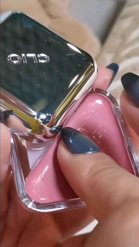 エッセンシャル リップチーク タップ/CLIO/ジェル・クリームチークを使ったクチコミ（1枚目）