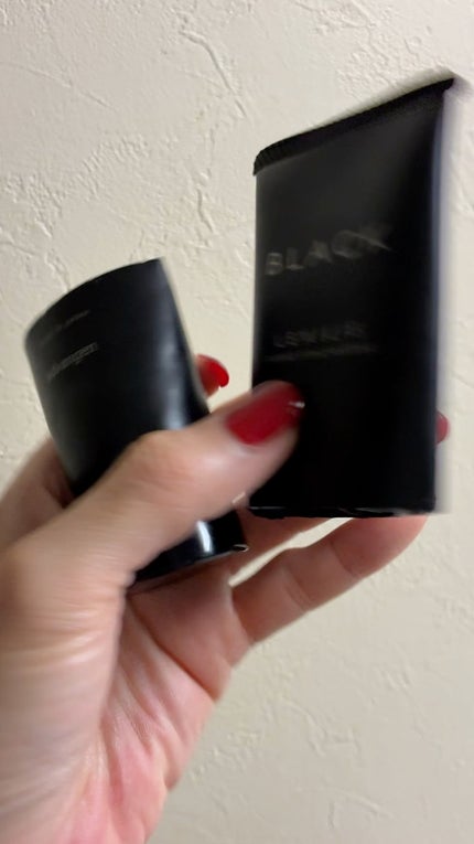 ブラック フレグランス スタイリング ヘアエッセンス/LEXILIS/アウトバストリートメントの人気ショート動画