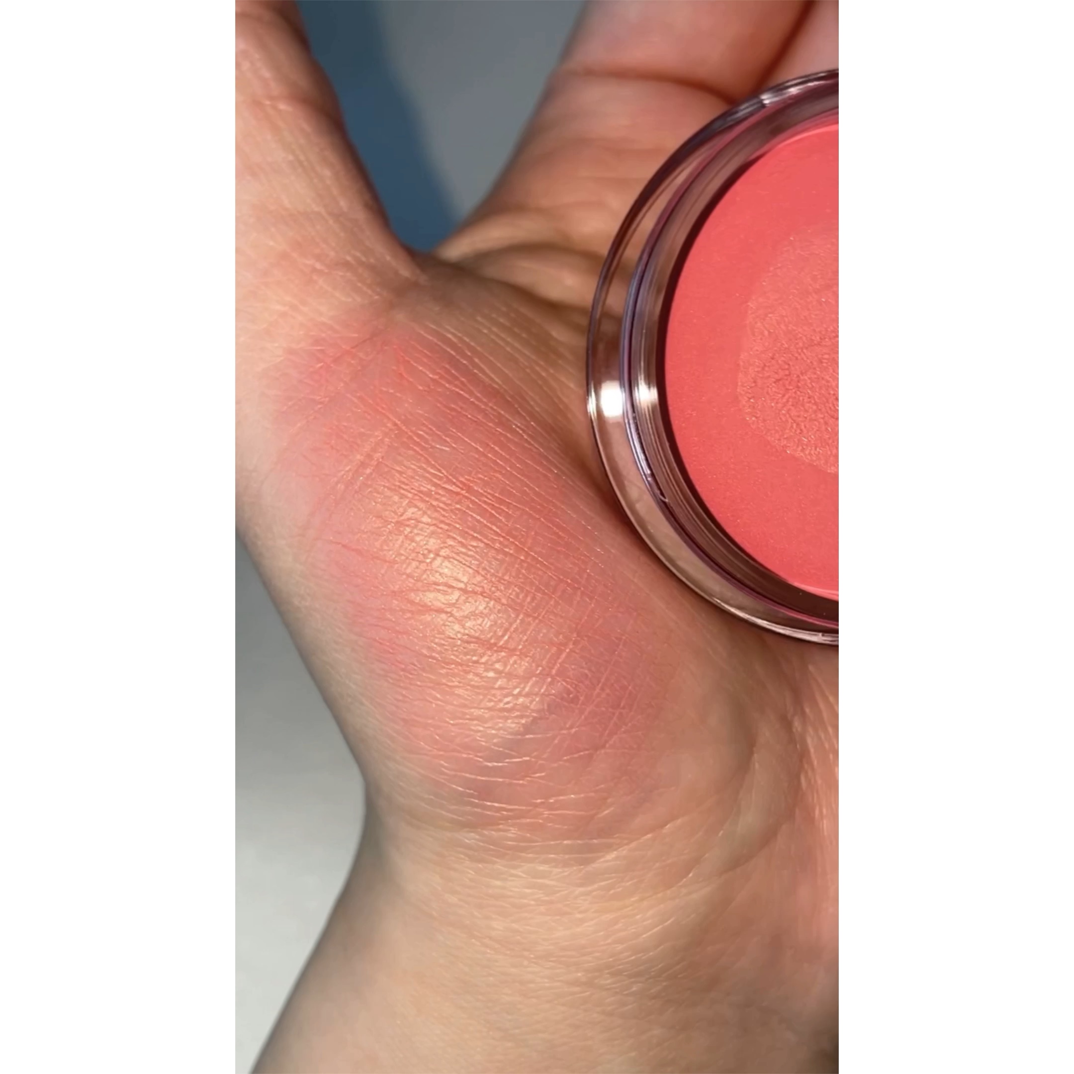 THREE グラムトーンカラーカスタード/THREE/ジェル・クリームチークの動画クチコミ2つ目