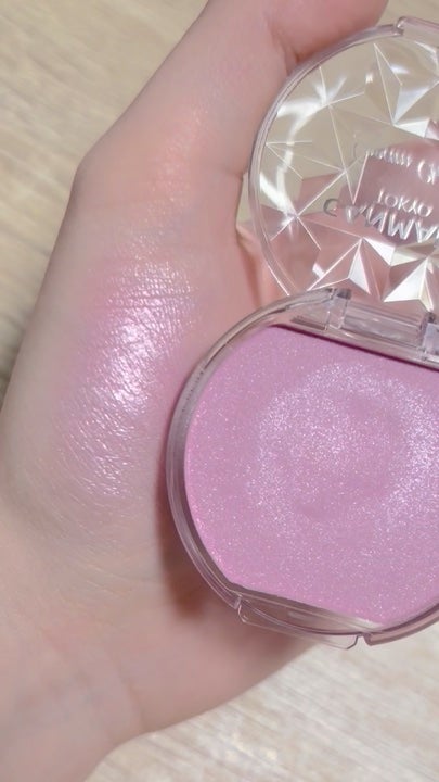 クリームチーク(パールタイプ)/キャンメイク/ジェル・クリームチークの人気ショート動画