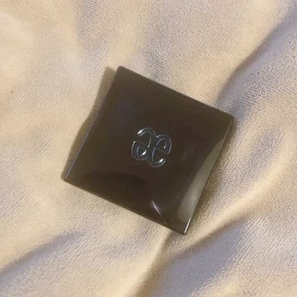 ラズル アイカラー/エレガンス ラズル /単色アイシャドウの人気ショート動画