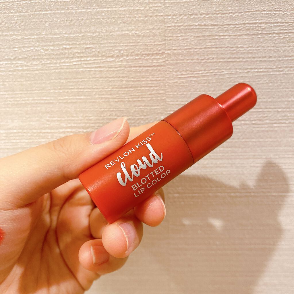 キス クラウド ブロッテッド リップ カラー/REVLON/口紅の動画クチコミ2つ目