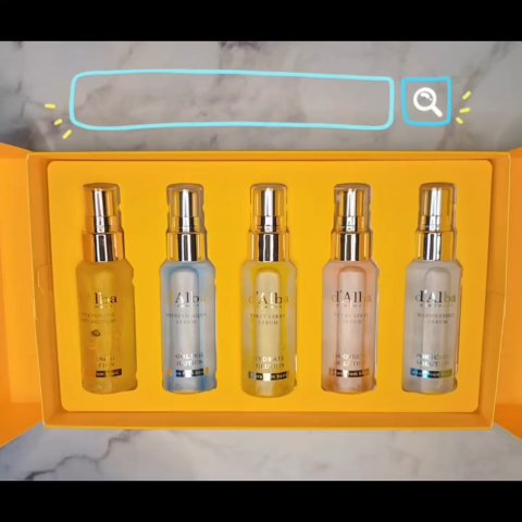 プレミアムヴィーガンブランドd'Alba(ダルバ)

これまで何度もリピートしてきた大好きな
ダルバのミストの使い分けをご紹介💕

🟡ホワイトトリュフファーストスプレーセラム🟡

季節を問わず使えるミストではあるけど、私が普段
してい