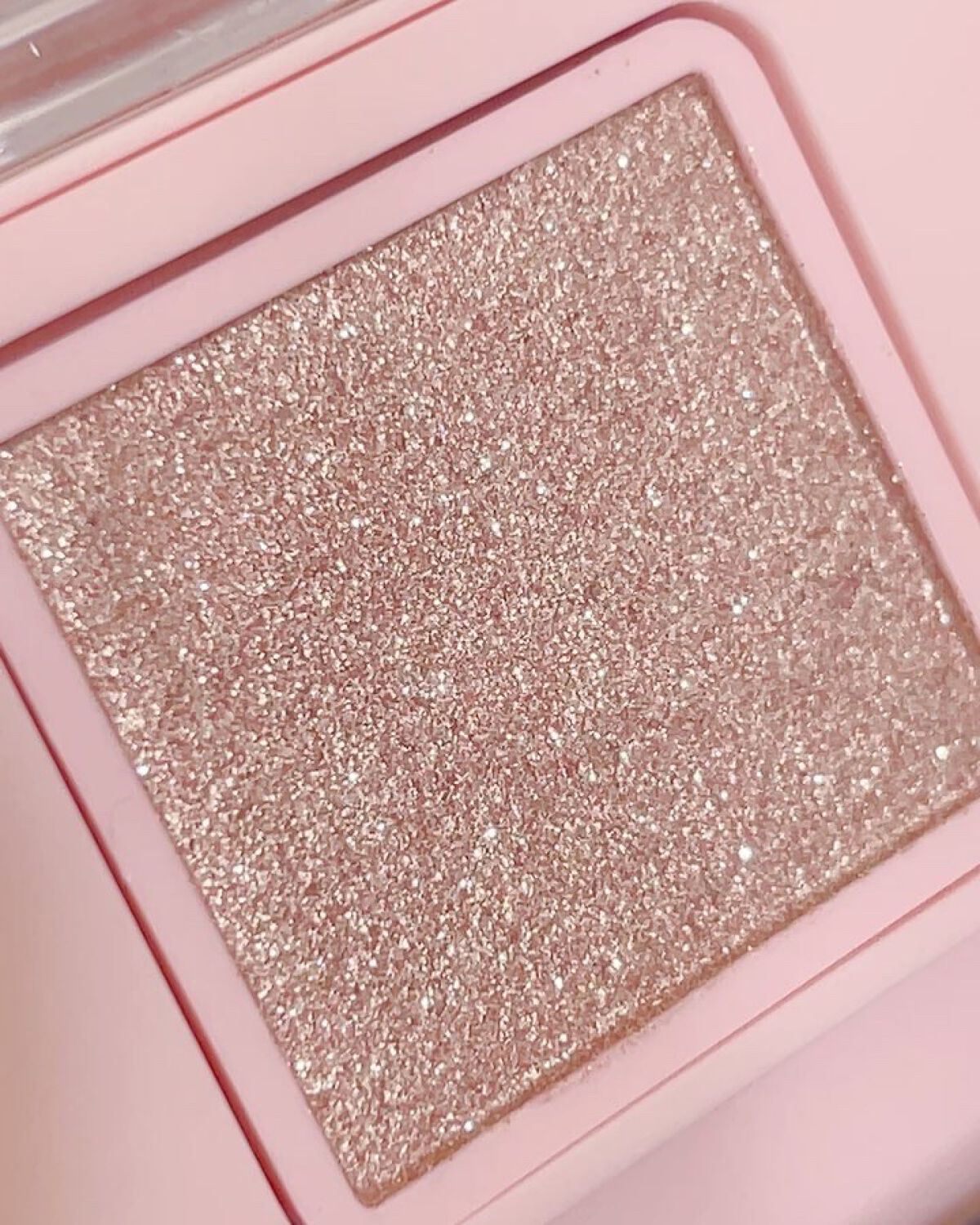 フーミー シングルラメシャドウ/WHOMEE/単色アイシャドウを使ったクチコミ（2枚目）