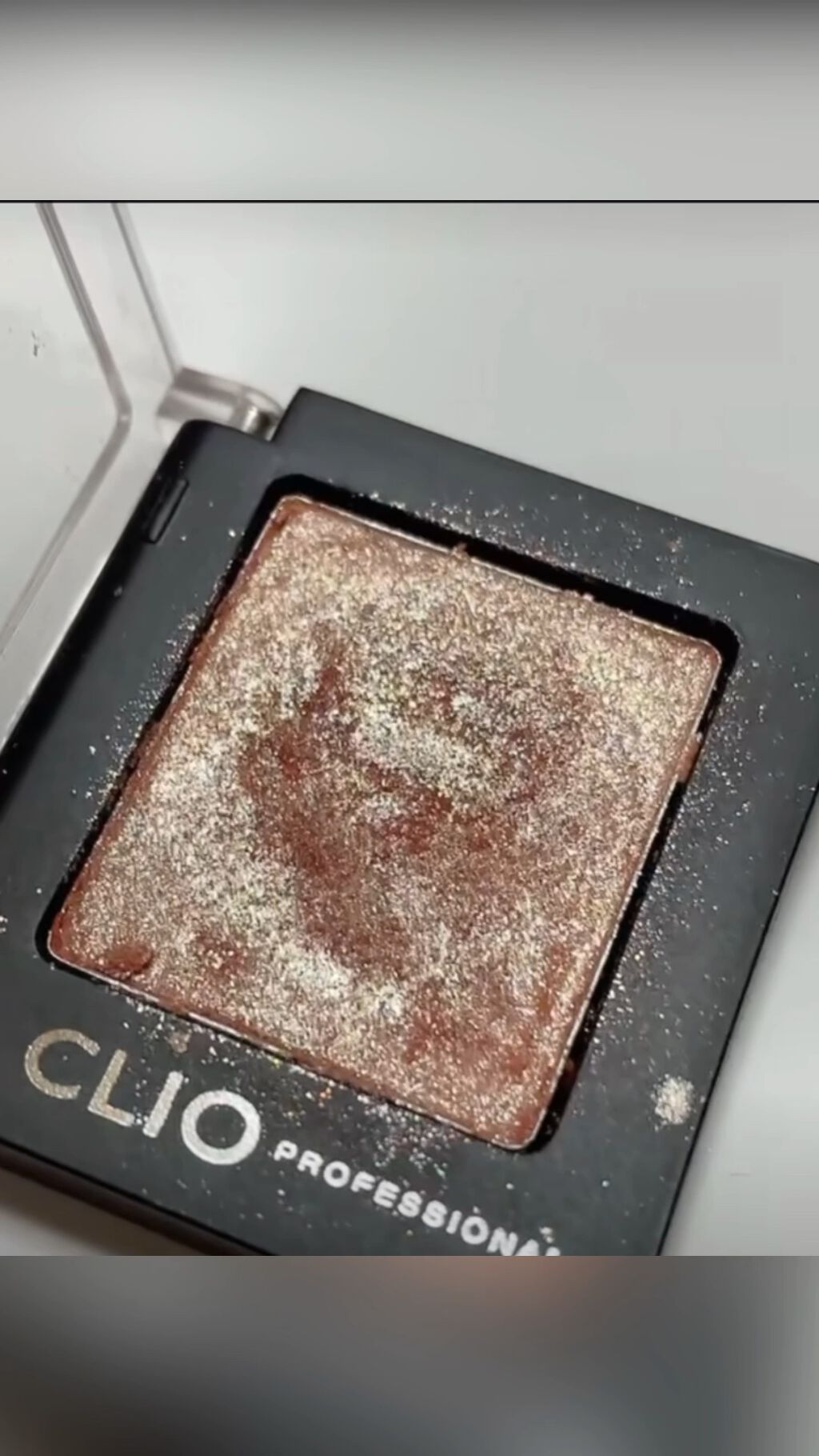 プロ シングル シャドウ/CLIO/単色アイシャドウの人気ショート動画