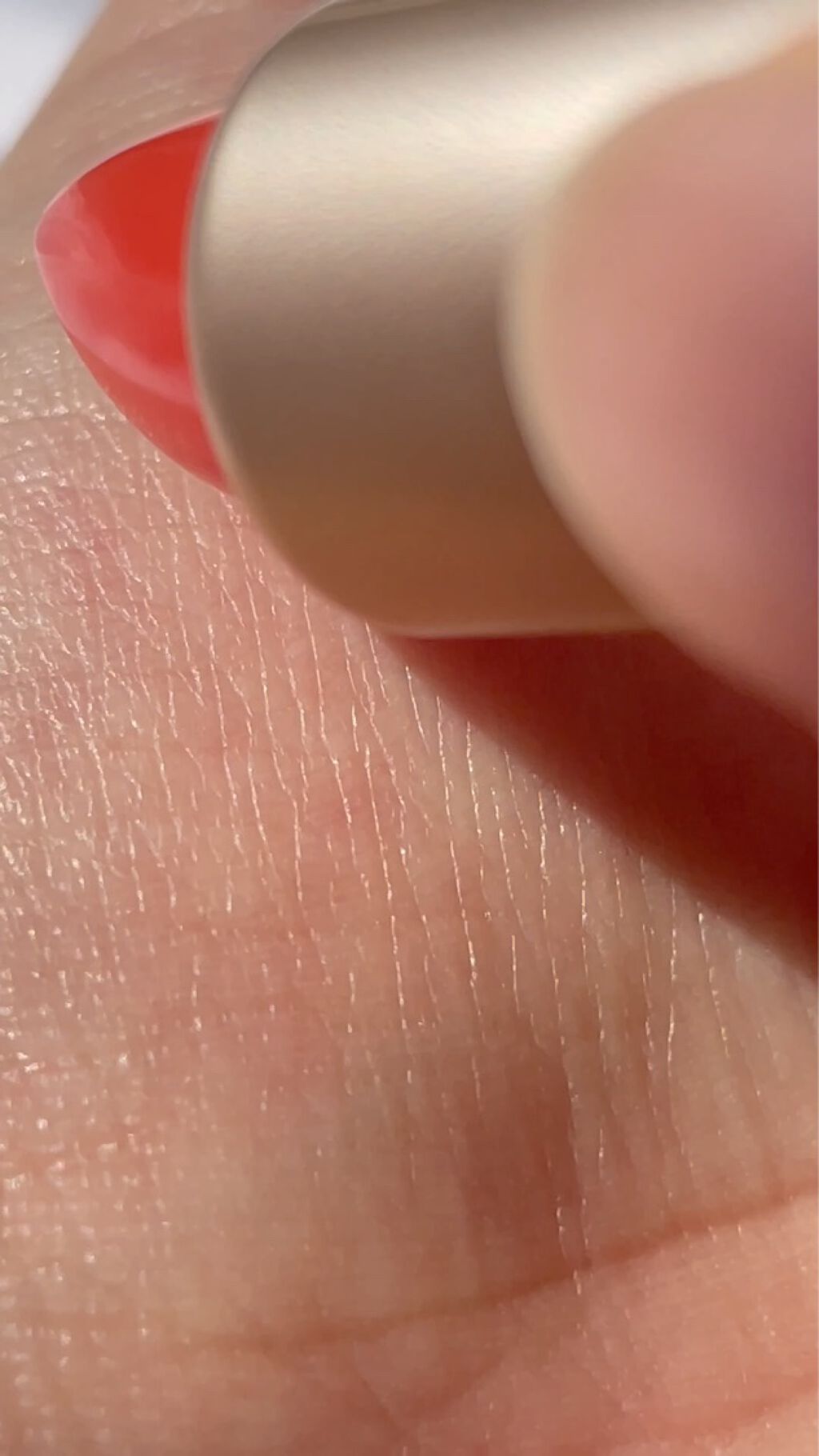 TRIPLE CARE TINTED OIL BARM/INHEVER/リップケアを使ったクチコミ（3枚目）