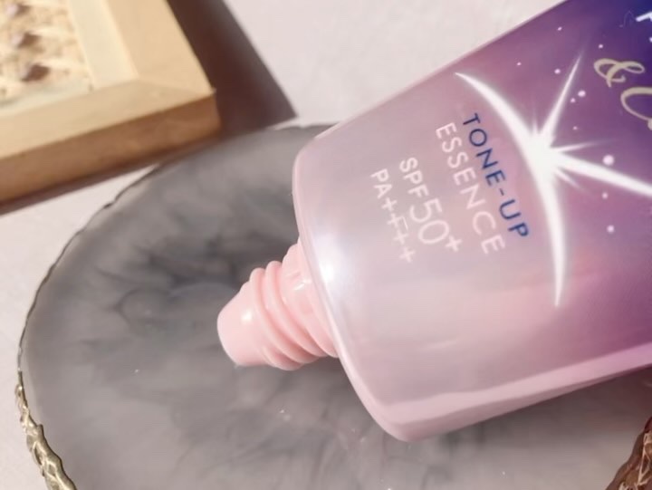 ニベアUV ディープ プロテクト＆ケア トーンアップ エッセンス/ニベア/日焼け止めローションを使ったクチコミ（3枚目）