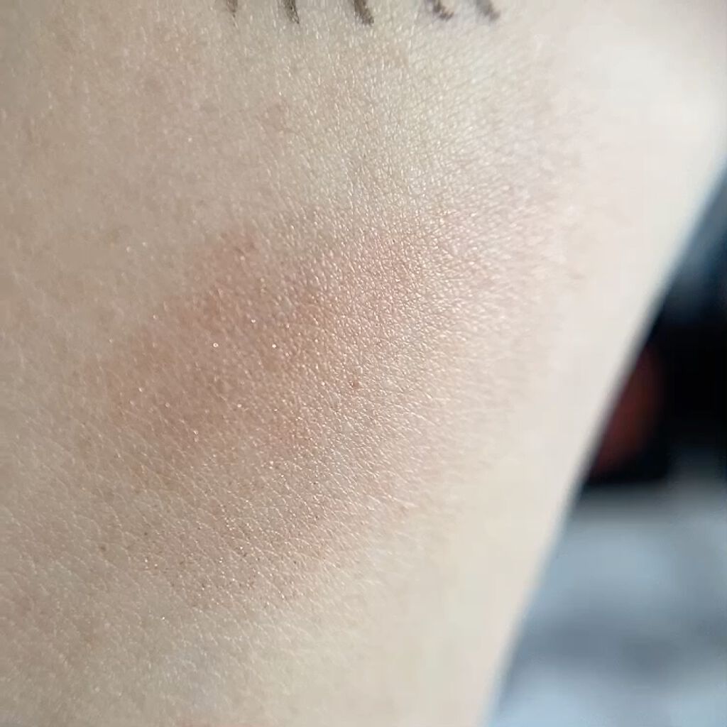 レ シェヌ ドゥ シャネル/CHANEL/プレストパウダーの動画クチコミ4つ目