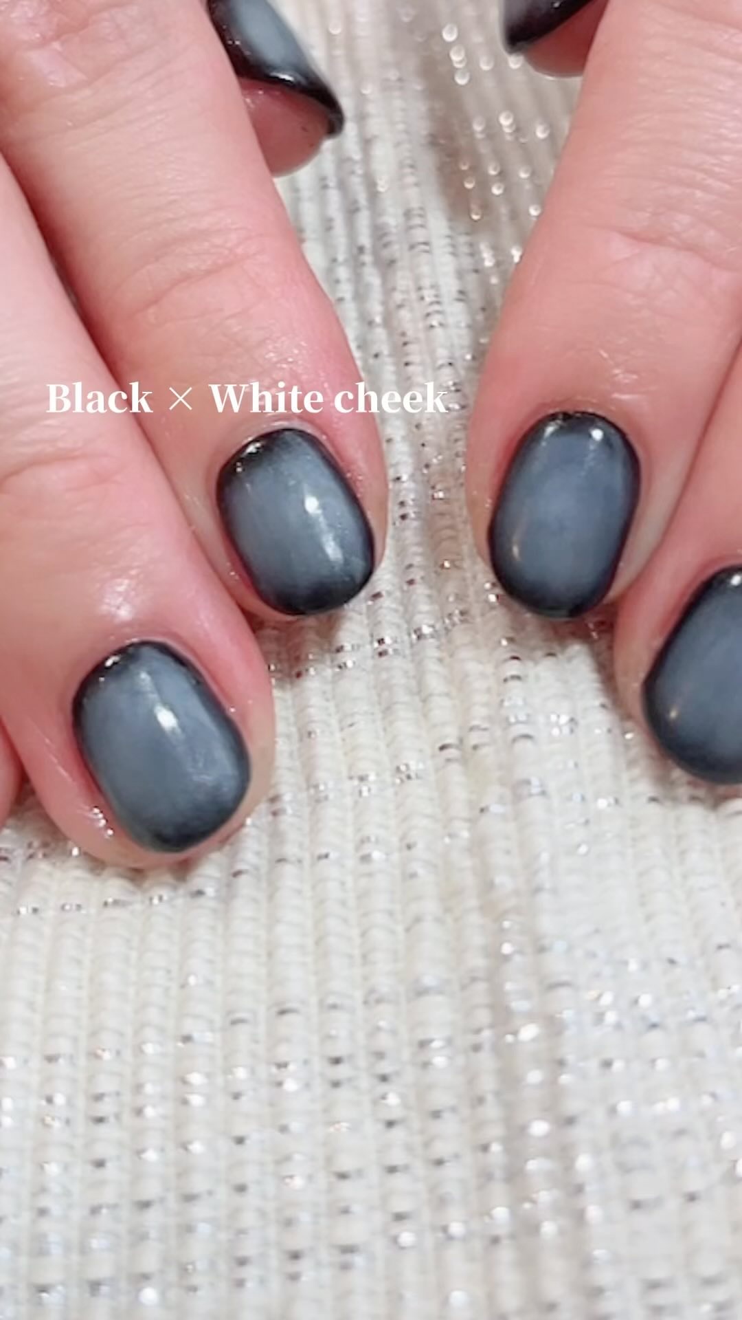 #セルフネイル,#チークネイル,#モノクロネイル,#ショートネイルのネイルデザイン