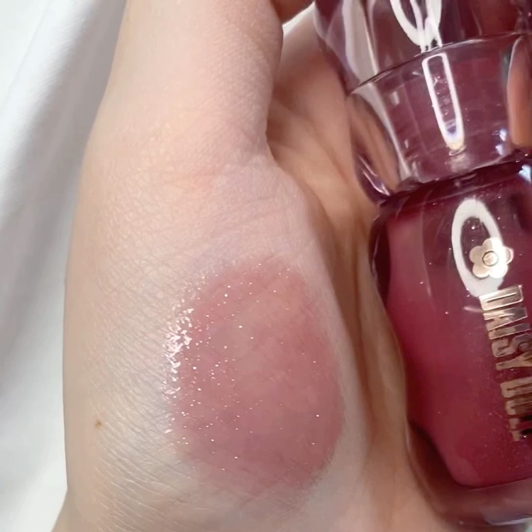 ジュエリー シロップ グロス/DAISY DOLL by MARY QUANT/リップグロスを使ったクチコミ（2枚目）