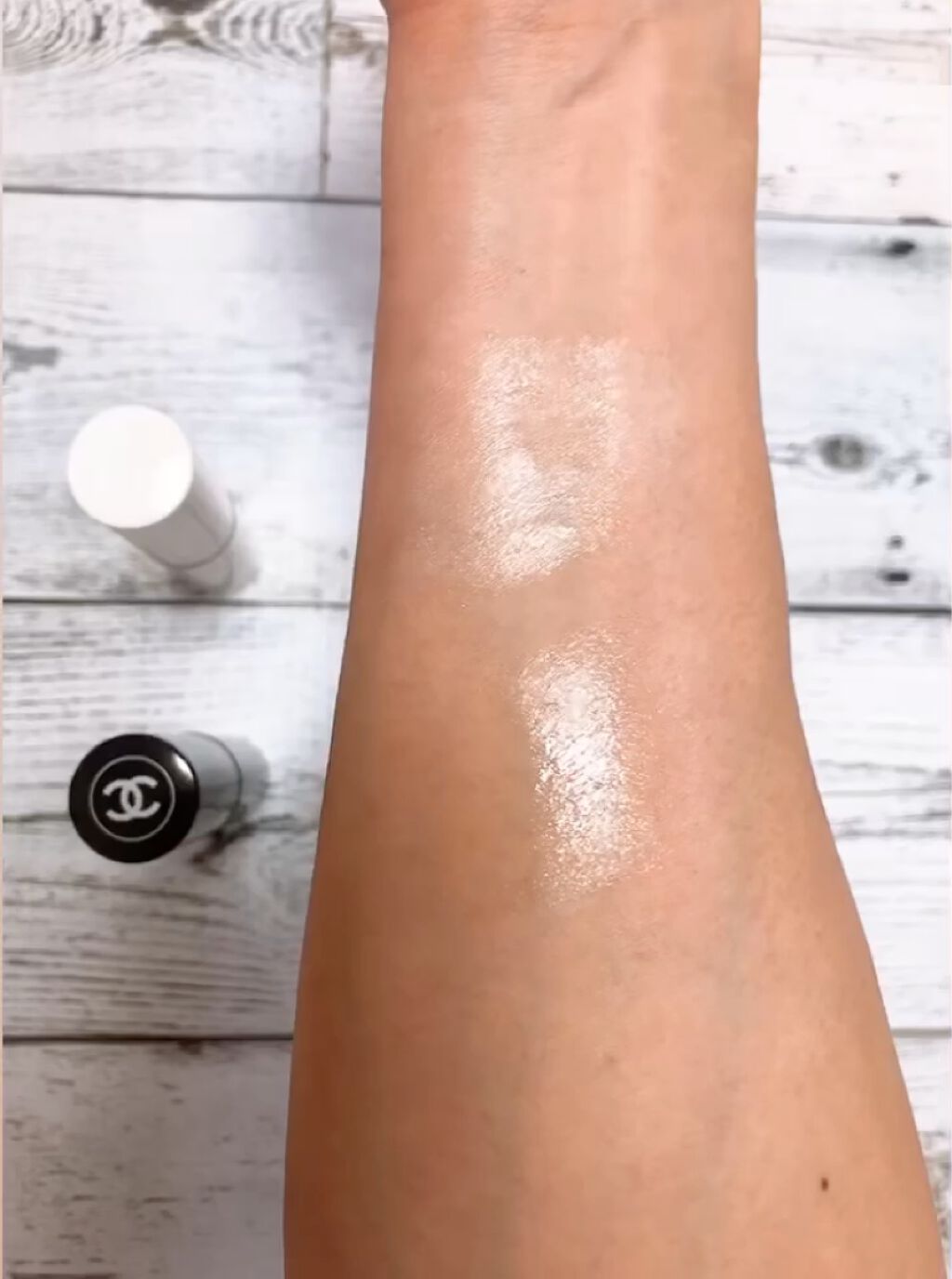 ボーム エサンシエル/CHANEL/スティックハイライトを使ったクチコミ（2枚目）