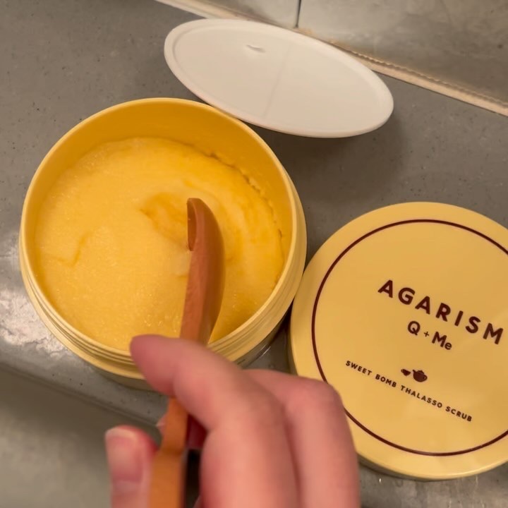 Q+Me スウィートボムタラソスクラブレモンティーの香り 180g/AGARISM/バストケア・ヒップケアを使ったクチコミ（2枚目）