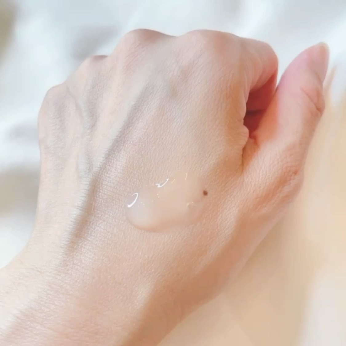 薬用アクネ角質ケアジェル/NIKI PITA/ピーリングの動画クチコミ4つ目