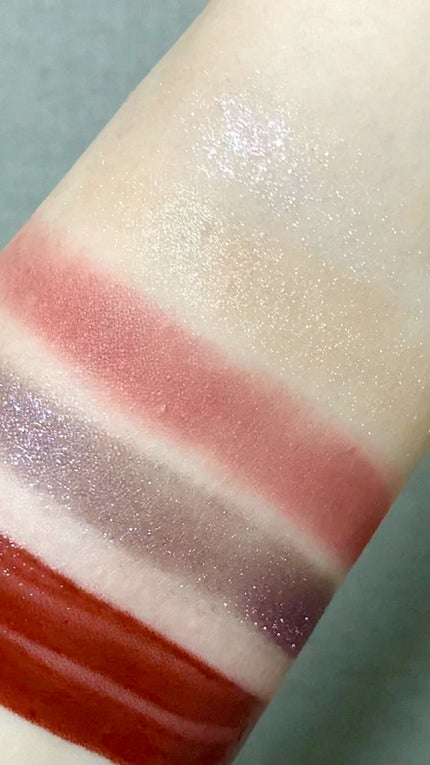 ホリデー メイクアップ キット A/B/SUQQU/メイクアップキットの人気ショート動画