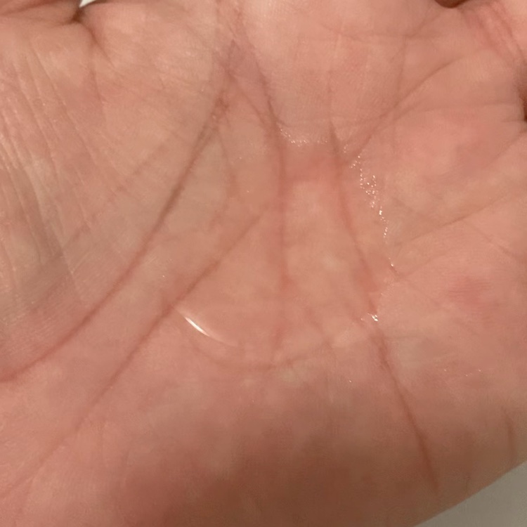 エッセンシャル プレミアム うるりキラリオイル/エッセンシャル/ヘアオイルを使ったクチコミ（3枚目）