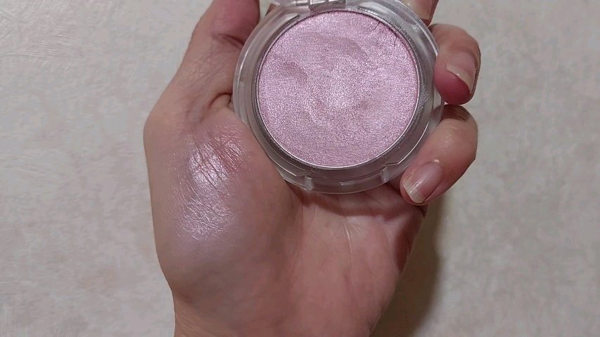 叶えるハイライト/b idol/パウダーハイライトを使ったクチコミ（3枚目）