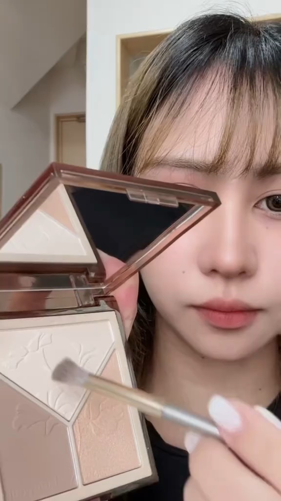 クリエイティブ コントゥア/LionWell（ライオンウェル）/シェーディングを使ったクチコミ（1枚目）