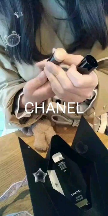 ボーム エサンシエル オー/CHANEL/スティックハイライトを使ったクチコミ（1枚目）