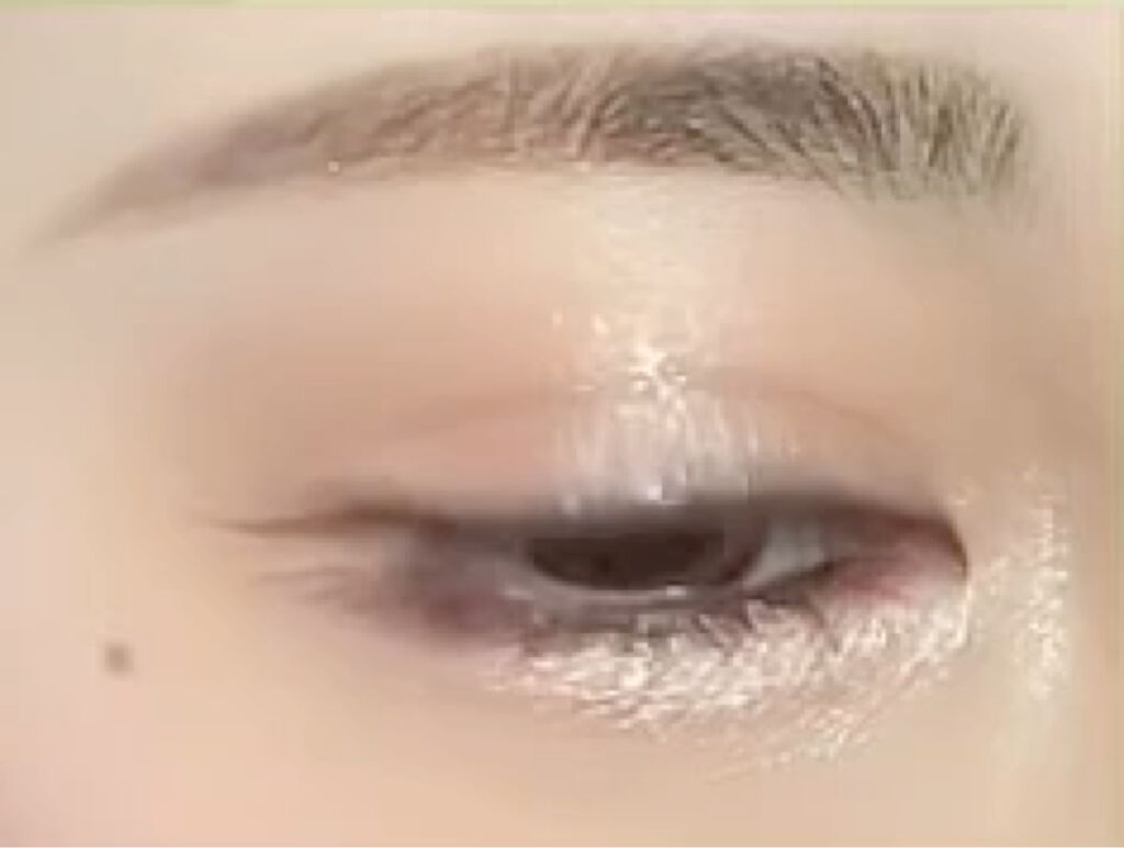 プリズム エアー シャドウ/CLIO/単色アイシャドウを使ったクチコミ（2枚目）