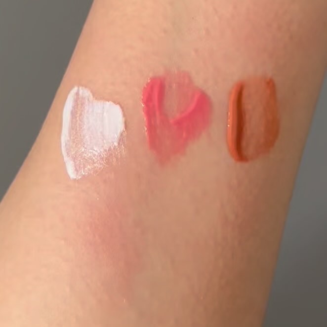 Veil Melting Color Blush/BLESSED MOON/リキッドチークの動画クチコミ2つ目