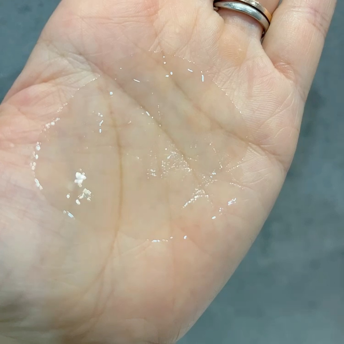 ブルーカモミールヒアルロニックスージングアンプル/Alive:Lab/美容液の動画クチコミ1つ目