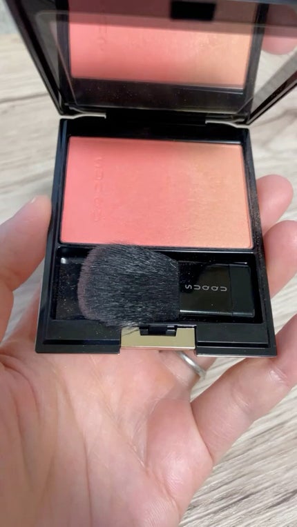 ピュア カラー ブラッシュ/SUQQU/パウダーチークの人気ショート動画