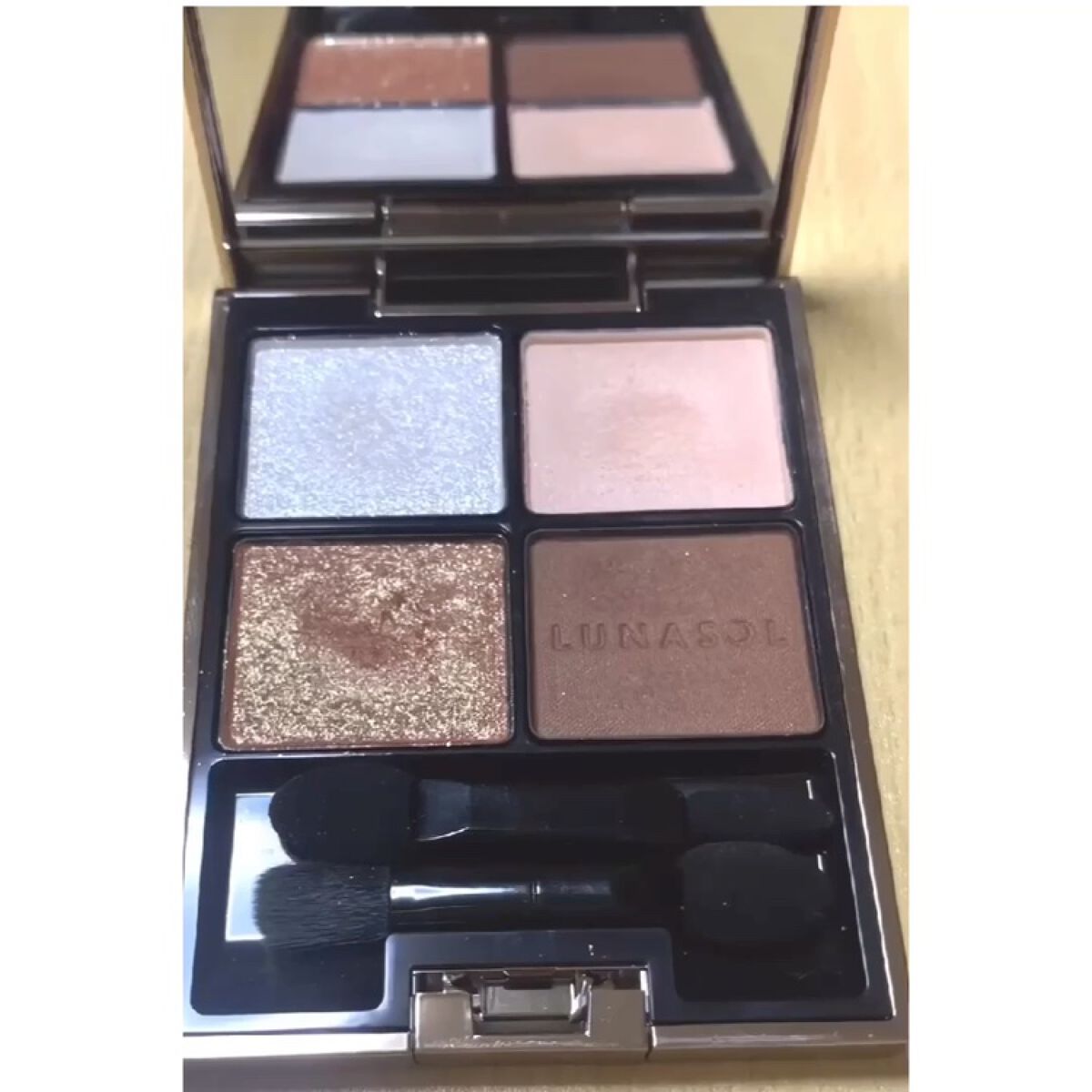 リュクスアイシャドウ/BOBBI BROWN/単色アイシャドウを使ったクチコミ（2枚目）