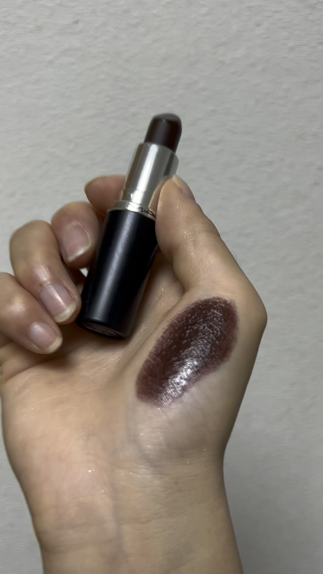 マキシマル スリーク サテン リップスティック/M・A・C/口紅の動画クチコミ2つ目