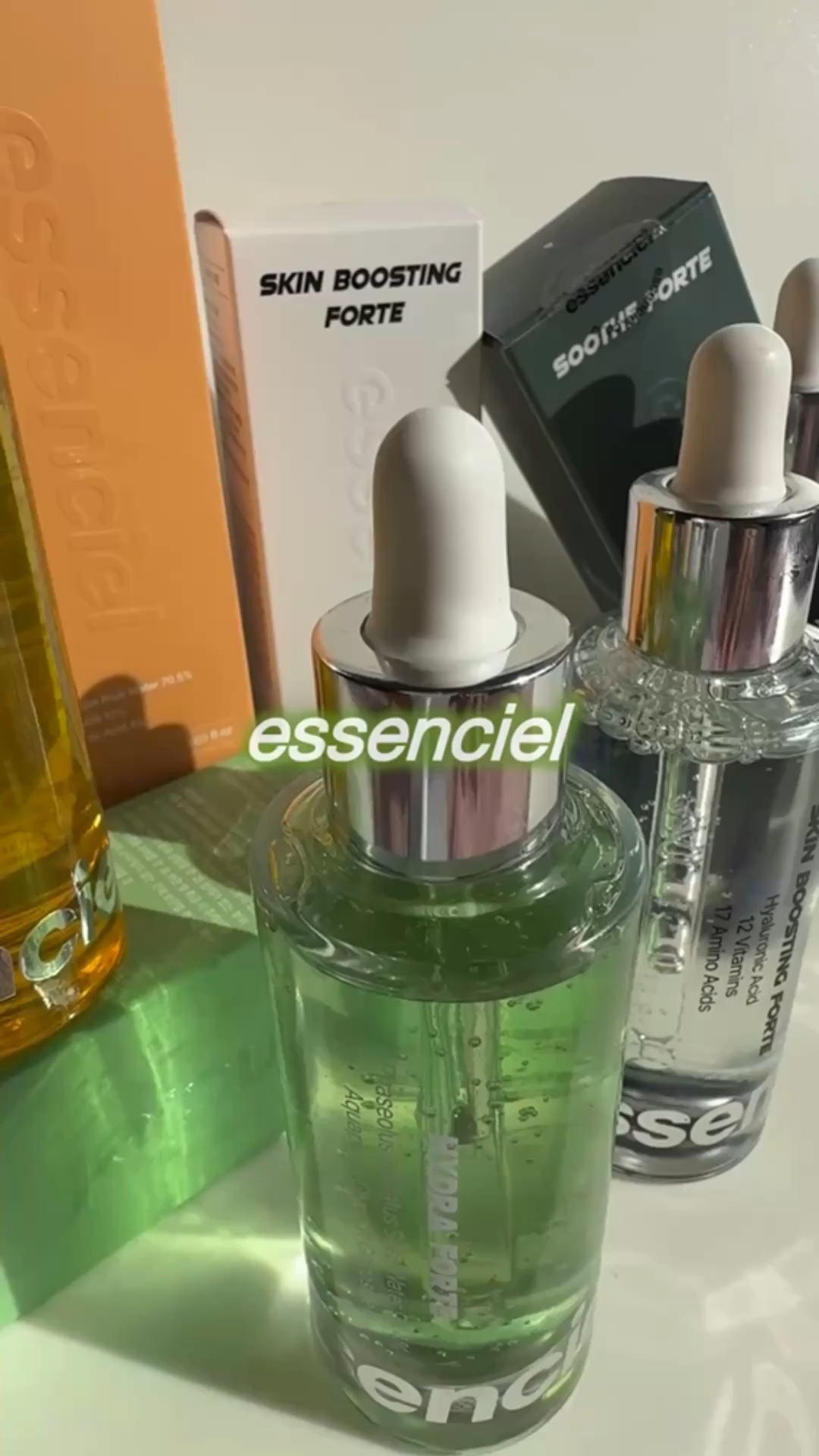 スキンケアは1本じゃ足りない🫧
肌悩み別に選べる
essencielの4本セラム✨

私の推しは
🌱 HYDRA FORTE セラム

✔︎ 94.4%緑豆種子水ベース
✔︎ 水系ジェルで軽い使い心地
✔︎ べたつかず朝晩使いやすい

