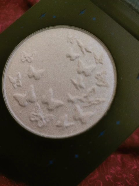 BEAMING BUTTERFLY ハイライター/SHEGLAM/パウダーハイライトの動画クチコミ2つ目