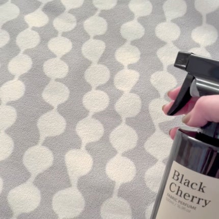 COCODOR Fabric Perfume フォレストダウンの香りのクチコミ「🖤お部屋の香り、モテる香りに🍒
__________________
cocodor
Fab.....」(3枚目)