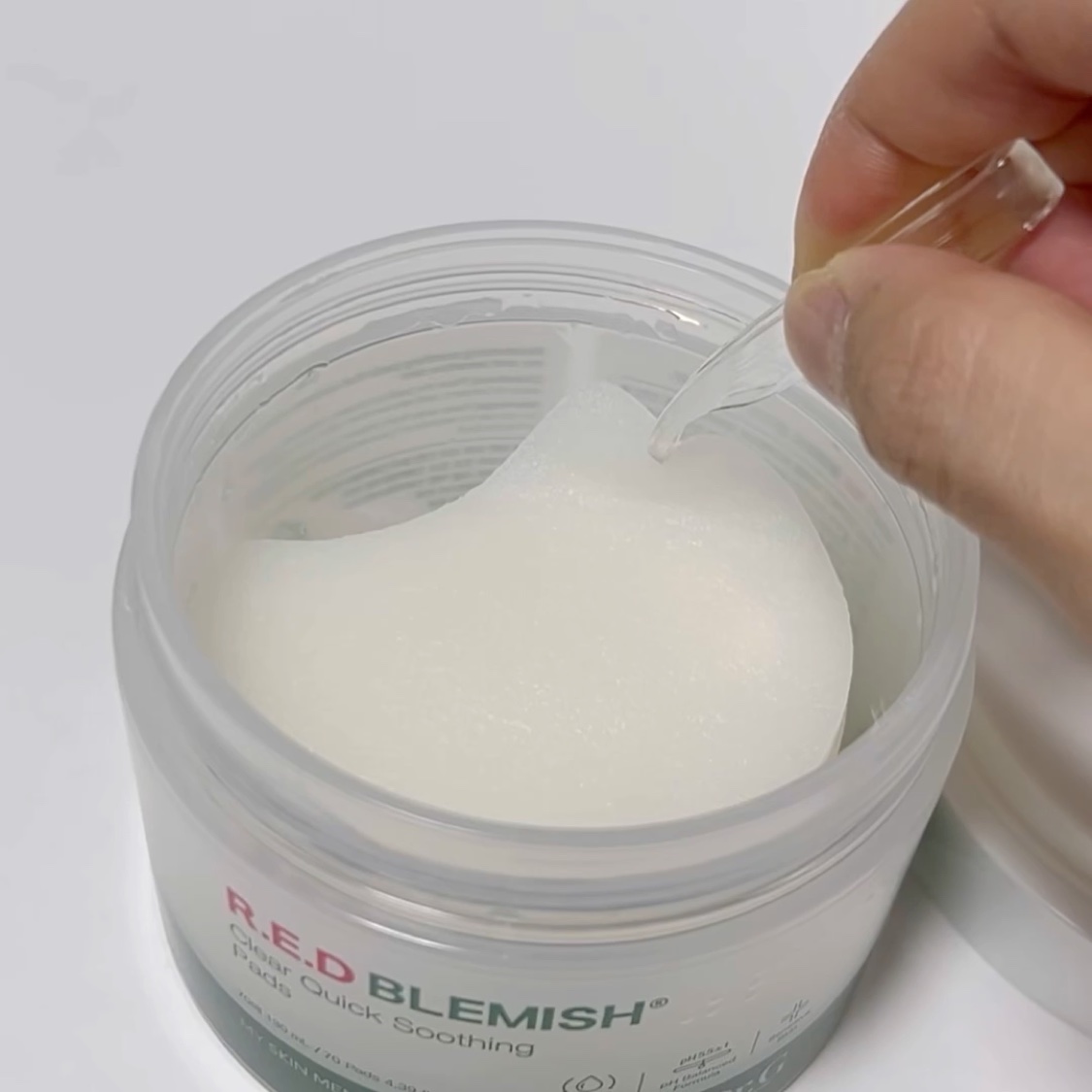 レッドブレミッシュクリアクイックスージングパック/Dr.G/拭き取り化粧水を使ったクチコミ（2枚目）