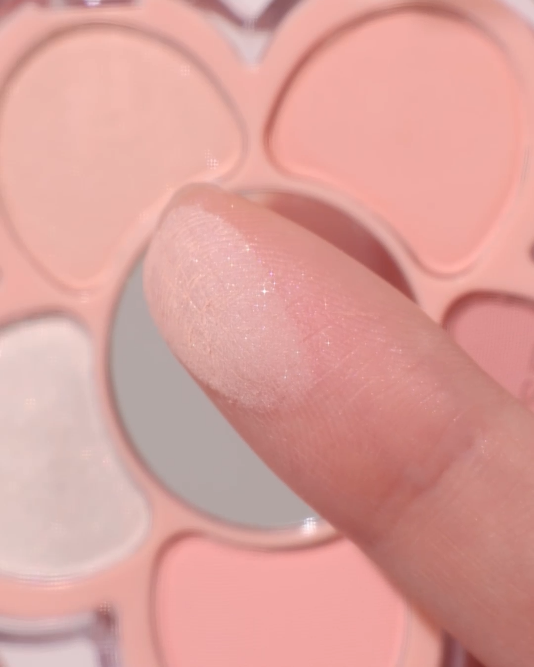 フローラアイパレット/AMUSE/アイシャドウを使ったクチコミ（2枚目）