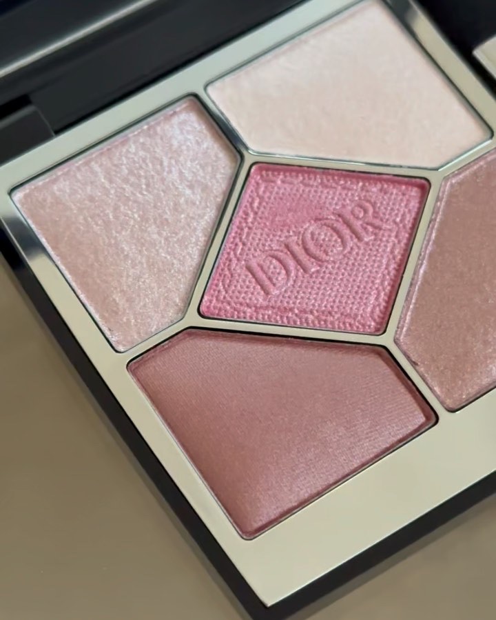 ディオールショウ サンク クルール/Dior/アイシャドウを使ったクチコミ（2枚目）