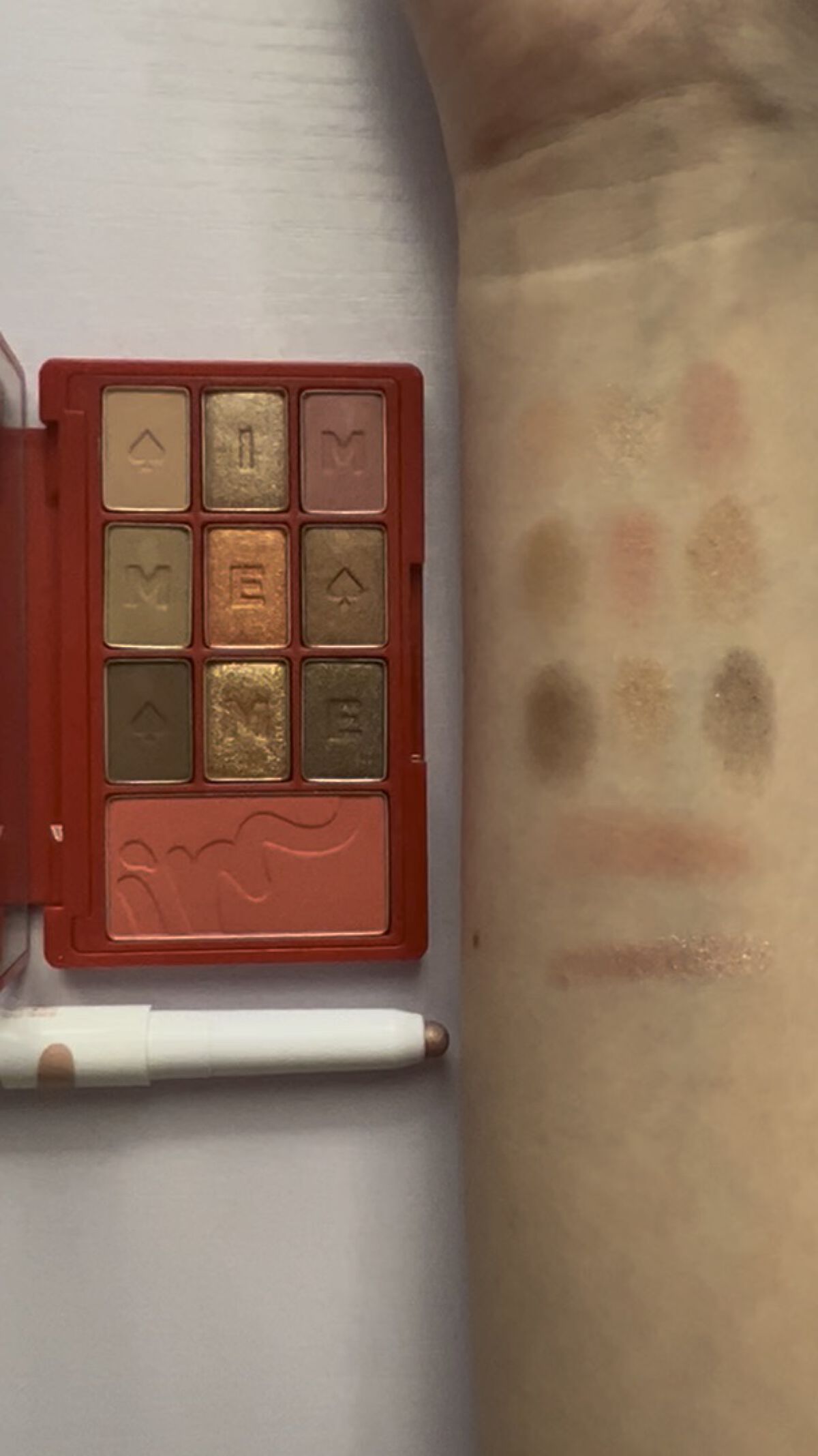 アイムヒドゥンカードパレット/i’m meme/アイシャドウパレットの人気ショート動画