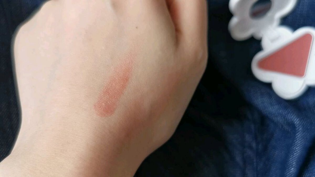 マルチ メイクアップ カラー /MARY QUANT/ジェル・クリームチークの動画クチコミ1つ目