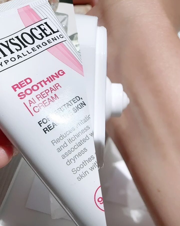 レッドスージングAIクリーム/PHYSIOGEL/フェイスオイルを使ったクチコミ（3枚目）