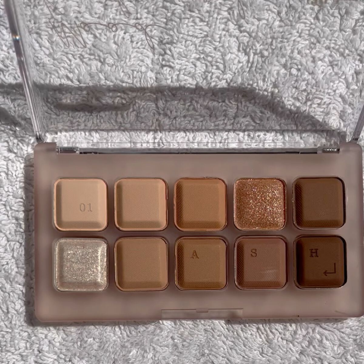 ムードキーボード/lilybyred/アイシャドウパレットを使ったクチコミ（3枚目）